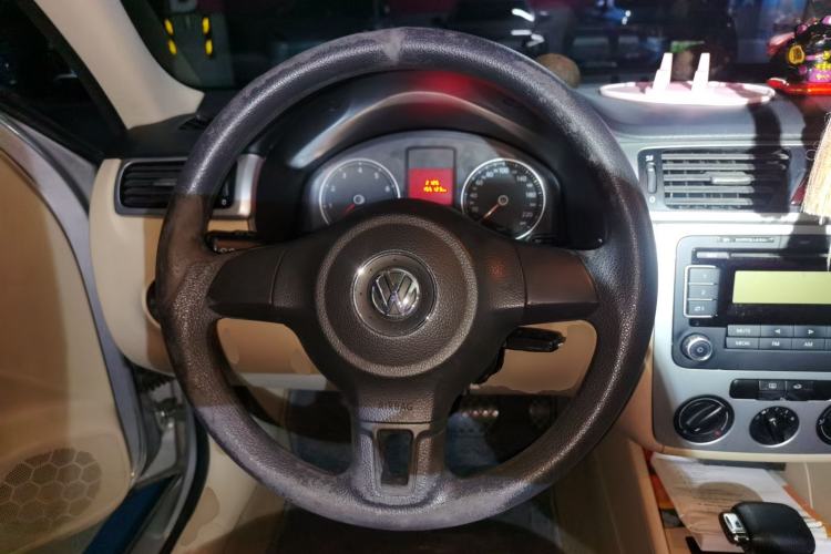 Used Volkswagen Bora 2008 1.6L Automatic Comfort Edition Steering Wheel