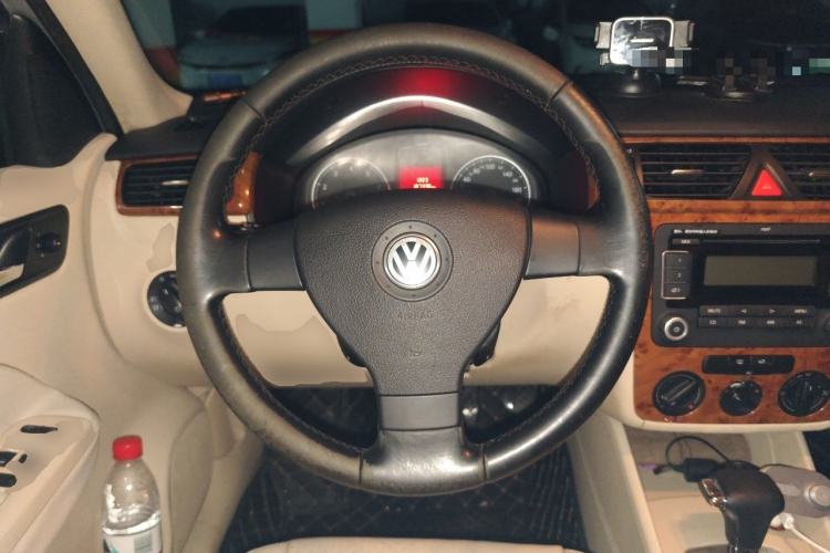 Used Volkswagen Bora 2008 1.6L Automatic Comfort Edition Steering Wheel