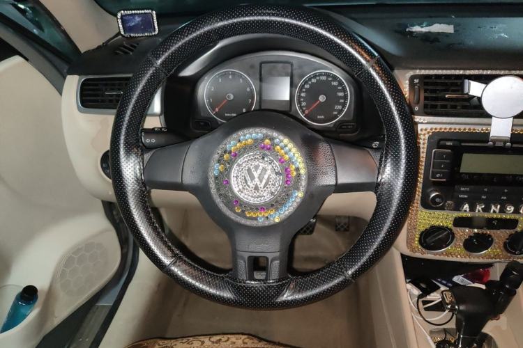 Used Volkswagen Bora 2008 1.6L Automatic Comfort Edition Steering Wheel