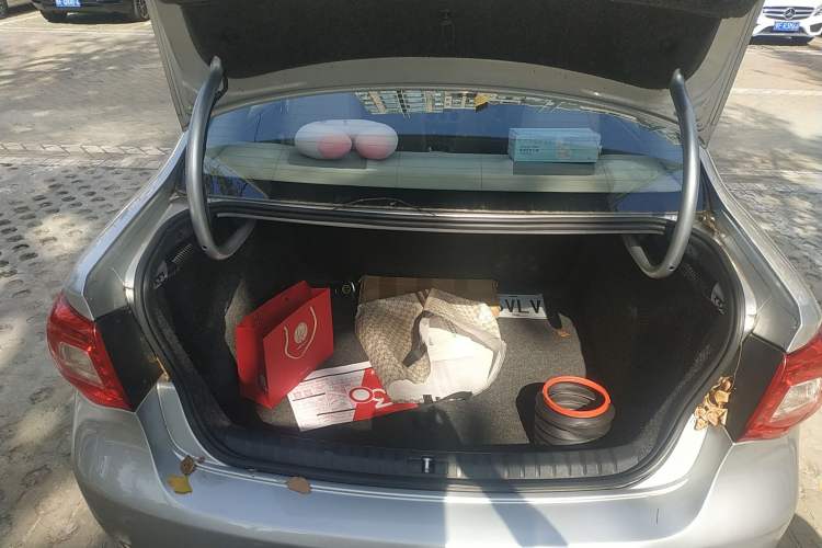 Used Volkswagen Bora 2008 1.6L Automatic Fashion Edition Trunk