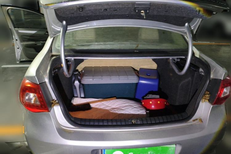 Used Volkswagen Bora 2008 1.6L Automatic Fashion Edition Trunk