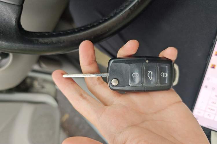 Used Volkswagen Bora 2008 1.6L Automatic Comfort Edition Vehicle Key