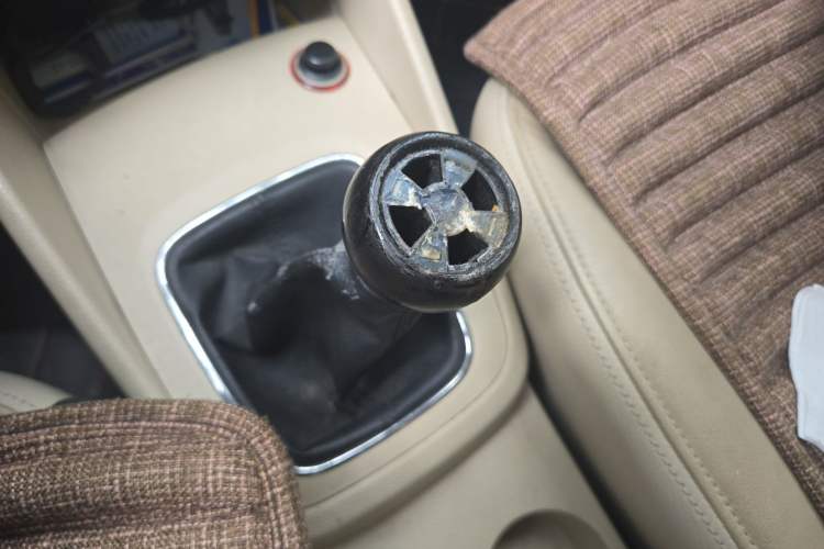 Used Volkswagen Bora 2008 1.6L Manual Comfort Model Gear Lever