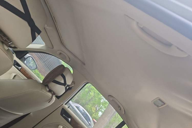Used Volkswagen Bora 2008 1.6L Manual Comfort Model Headliner