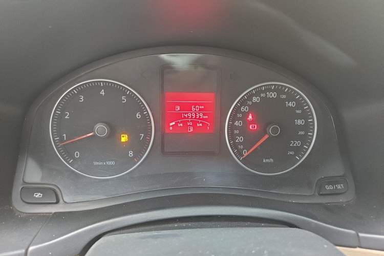 Used Volkswagen Bora 2008 1.6L Manual Comfort Model Instrument Cluster