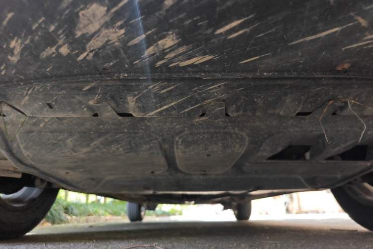 Used Volkswagen Bora 2011 1.6L Manual Fashion Edition Chassis Front