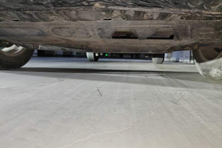 Used Volkswagen Bora 2011 1.6L Automatic Comfort Model Chassis Front