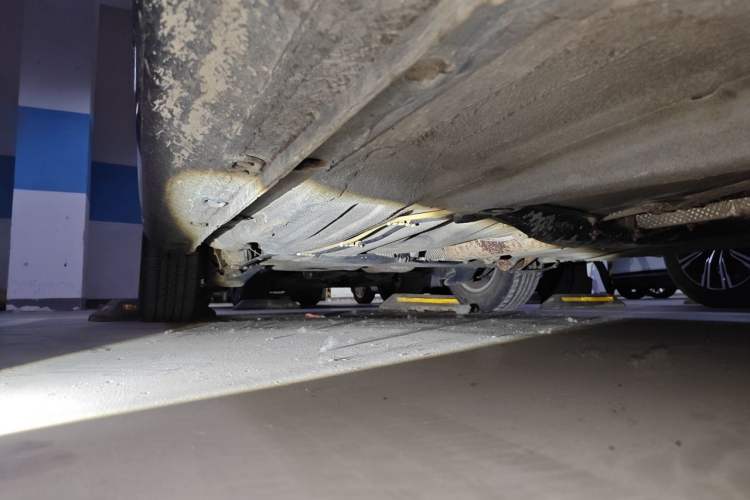 Used Volkswagen Bora 2011 1.6L Manual Fashion Edition Chassis Front Right
