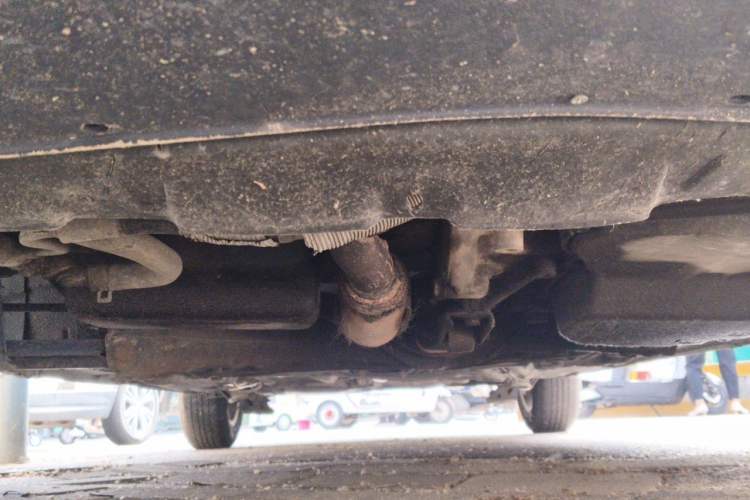 Used Volkswagen Bora 2011 1.6L Automatic Fashion Edition Chassis Front