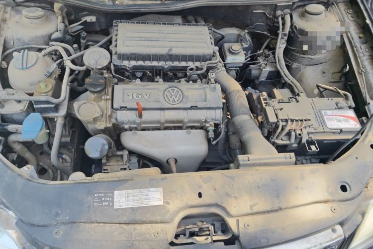 Used Volkswagen Bora 2011 1.6L Automatic Fashion Edition Engine Bay