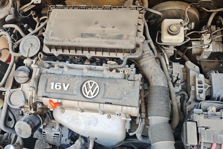 Used Volkswagen Bora 2011 1.6L Automatic Fashion Edition Engine Bay