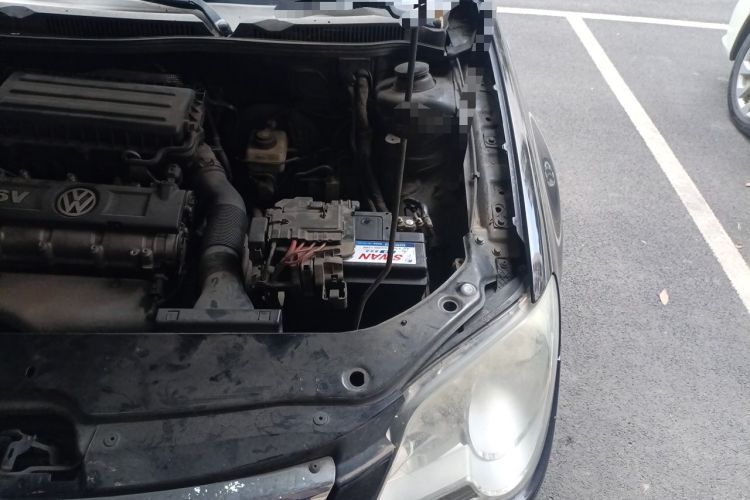 Used Volkswagen Bora 2011 1.6L Automatic Luxury Model Engine Bay Left
