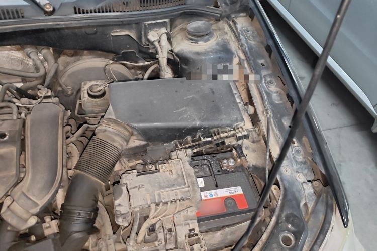 Used Volkswagen Bora 2011 1.4T Manual Comfort Model Engine Bay Left
