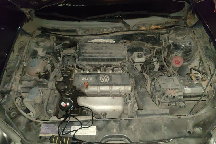 Used Volkswagen Bora 2011 1.6L Manual Fashion Edition Engine Bay