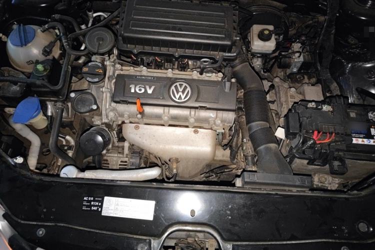Used Volkswagen Bora 2011 1.6L Automatic Comfort Model Engine Bay