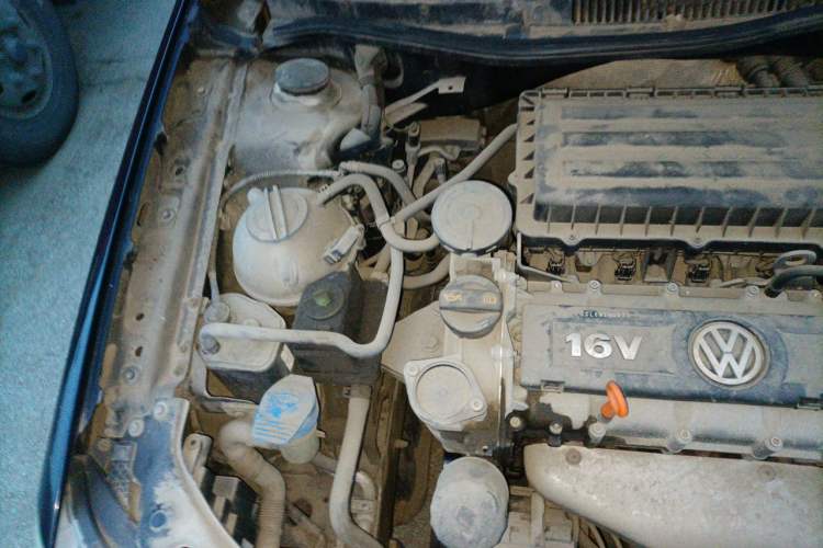 Used Volkswagen Bora 2011 1.6L Manual Comfort Version Engine Bay Right