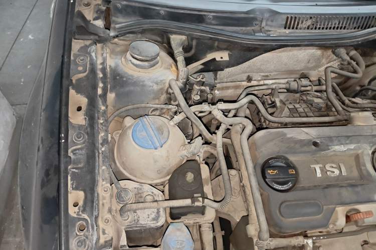 Used Volkswagen Bora 2011 1.4T Manual Comfort Model Engine Bay Right