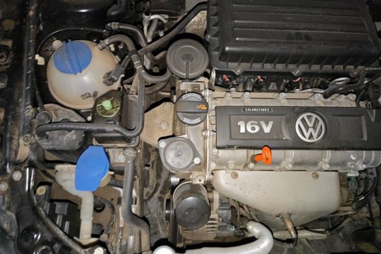 Used Volkswagen Bora 2011 1.6L Automatic Comfort Model Engine Bay Right