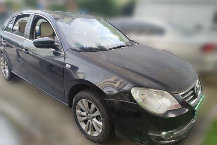 Used Volkswagen Bora 2011 1.4T Automatic Comfort Model Front Right 45 Deg