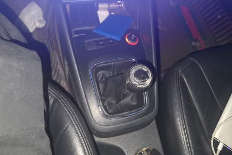 Used Volkswagen Bora 2011 1.4T Manual Comfort Model Gear Lever