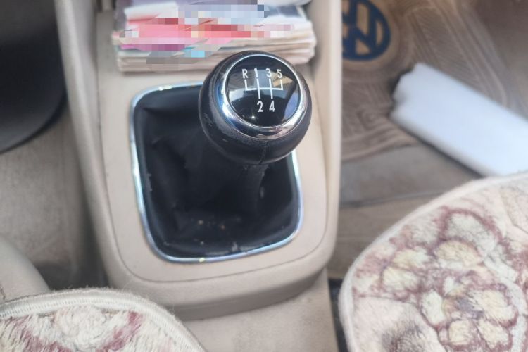 Used Volkswagen Bora 2011 1.6L Manual Comfort Version Gear Lever