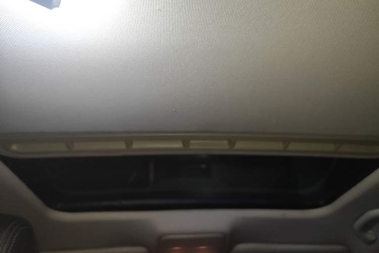 Used Volkswagen Bora 2011 1.4T Manual Luxury Model Headliner