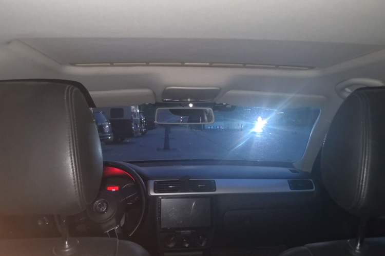 Used Volkswagen Bora 2011 1.4T Manual Comfort Model Headliner