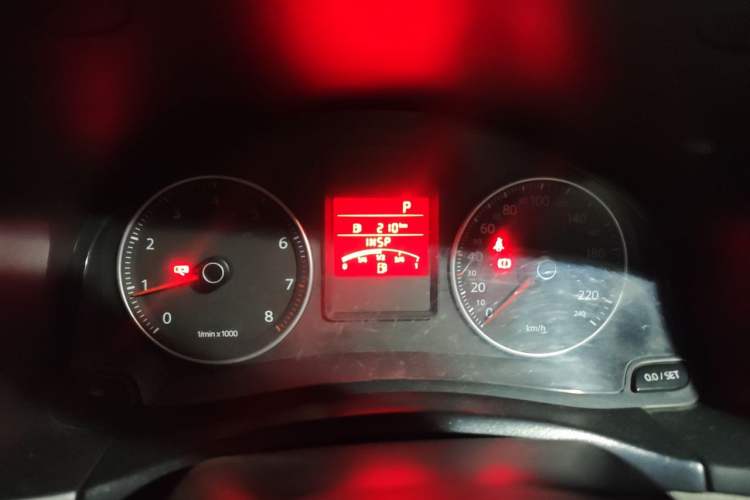 Used Volkswagen Bora 2011 1.6L Automatic Fashion Edition Instrument Cluster