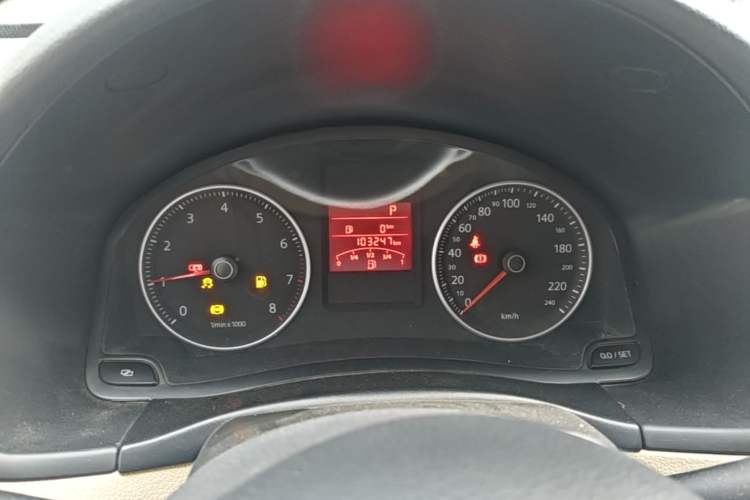 Used Volkswagen Bora 2011 1.6L Automatic Fashion Edition Instrument Cluster
