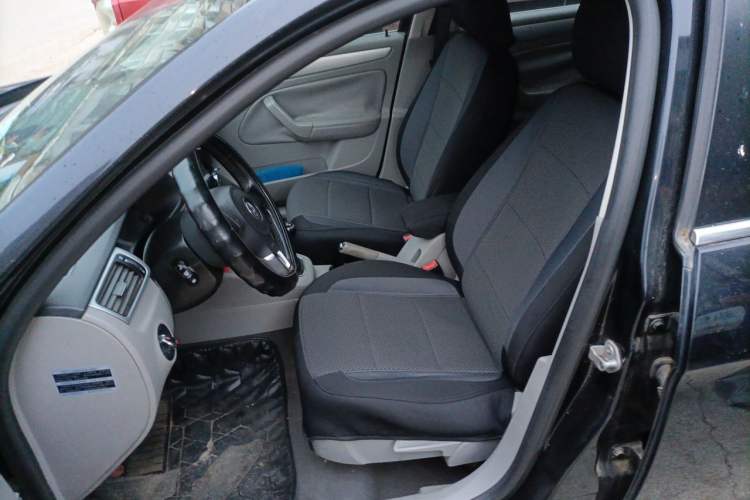 Used Volkswagen Bora 2011 1.6L Manual Comfort Version Left Front Seat