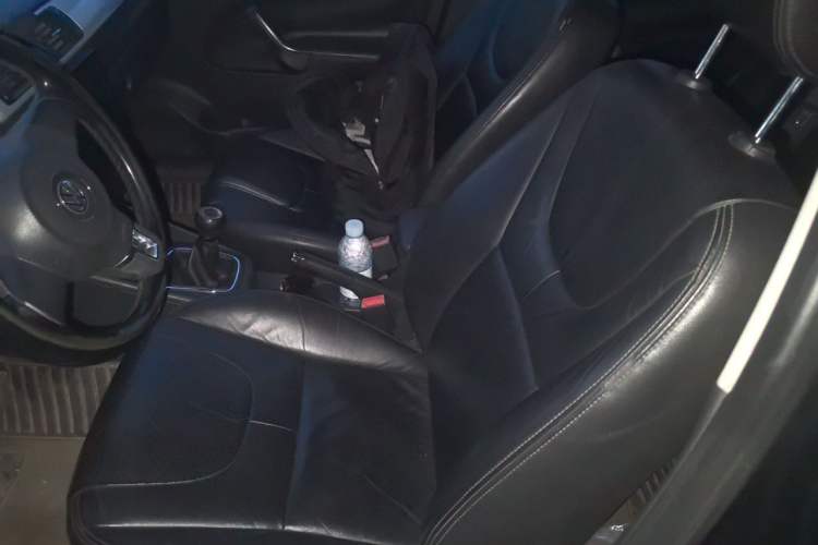 Used Volkswagen Bora 2011 1.4T Manual Comfort Model Left Front Seat