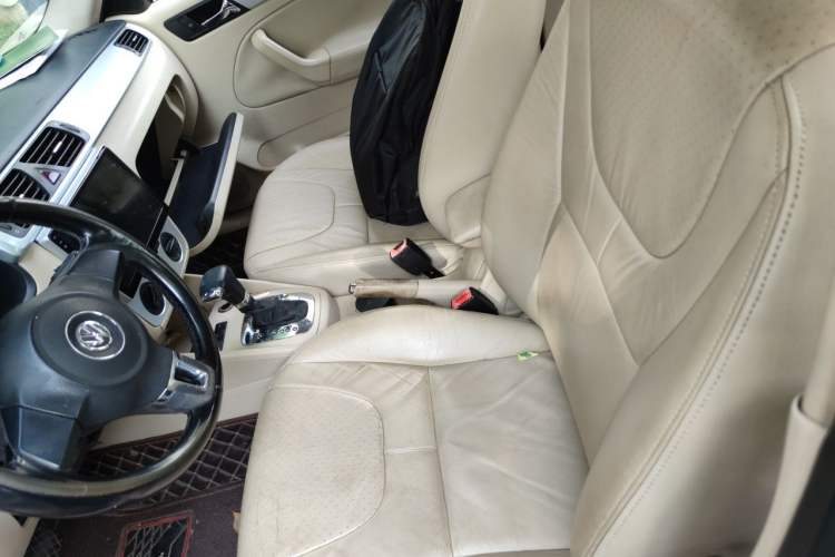 Used Volkswagen Bora 2011 1.4T Automatic Comfort Model Left Front Seat