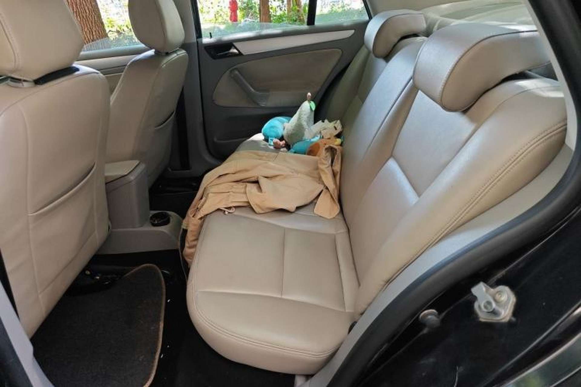 Used Volkswagen Bora 2011 1.6L Manual Fashion Edition Left Rear Seat