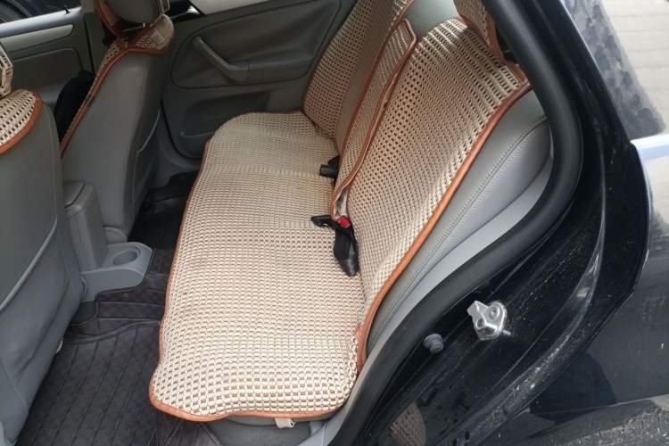 Used Volkswagen Bora 2011 1.6L Automatic Luxury Model Left Rear Seat