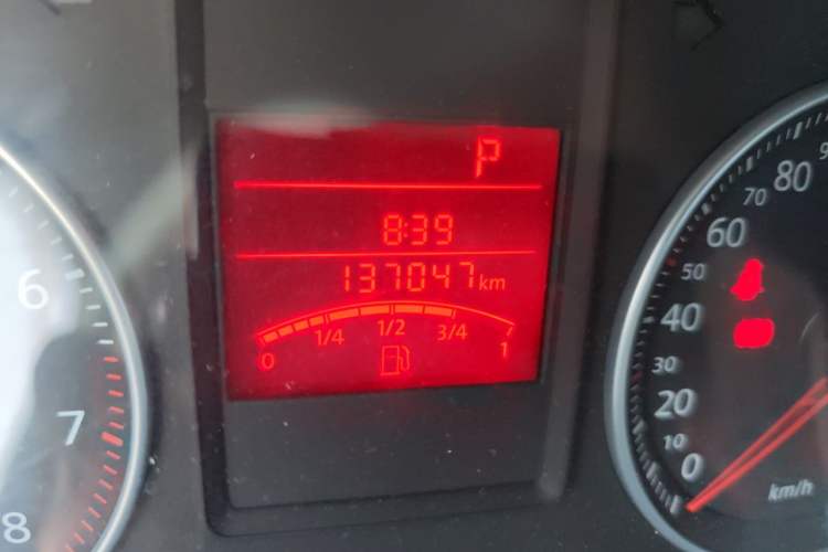 Used Volkswagen Bora 2011 1.6L Automatic Fashion Edition Odometer Close Up