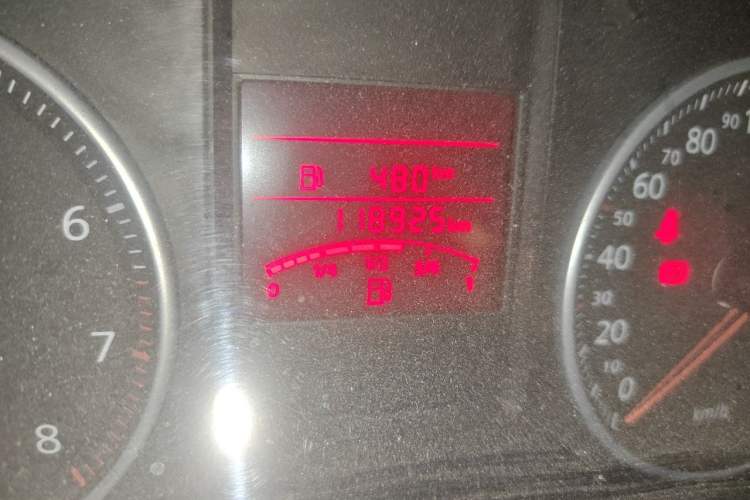 Used Volkswagen Bora 2011 1.4T Manual Luxury Model Odometer Close Up