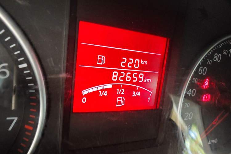 Used Volkswagen Bora 2011 1.6L Manual Fashion Edition Odometer Close Up