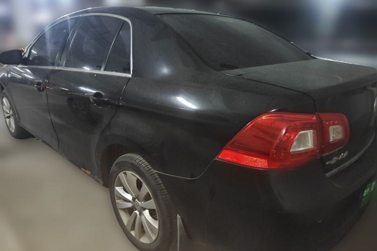 Used Volkswagen Bora 2011 1.4T Manual Luxury Model Rear Left 45 Deg