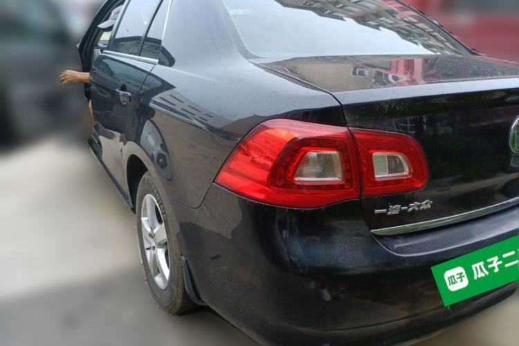 Used Volkswagen Bora 2011 1.6L Manual Comfort Version Rear Left 45 Deg