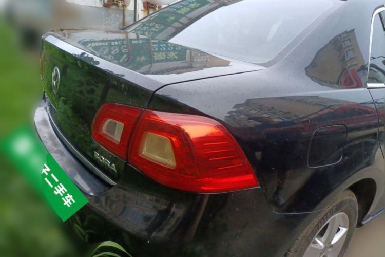 Used Volkswagen Bora 2011 1.6L Manual Comfort Version Rear Right 45 Deg