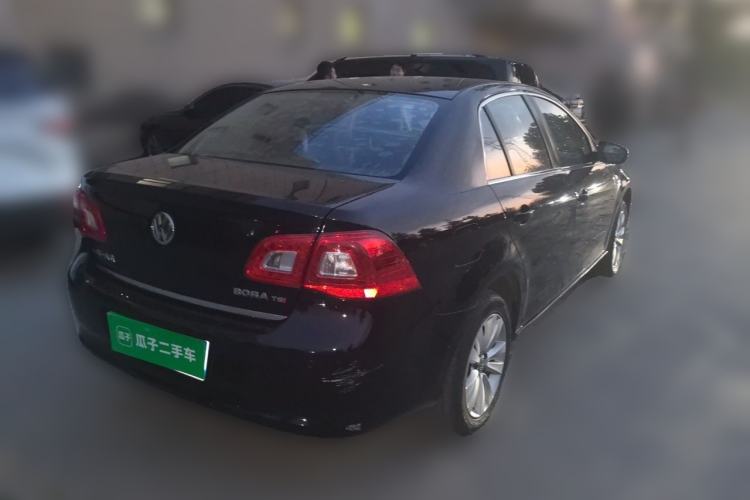 Used Volkswagen Bora 2011 1.4T Manual Comfort Model Rear Right 45 Deg