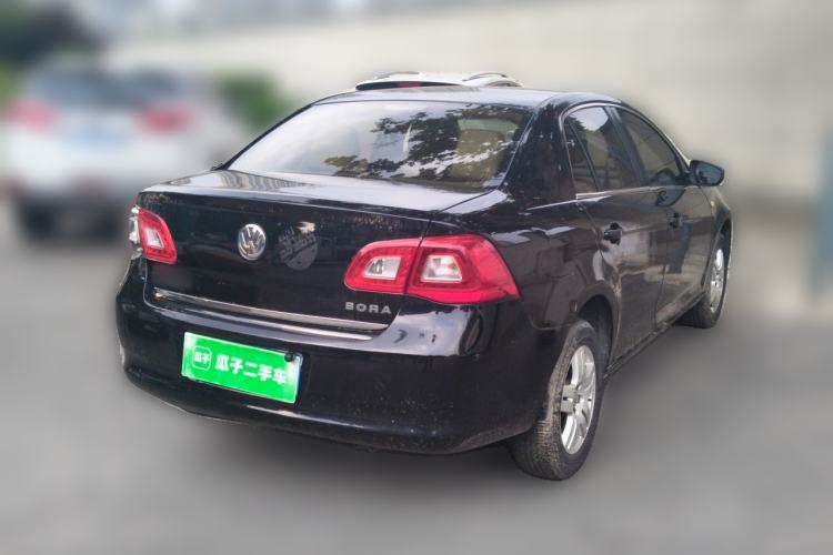 Used Volkswagen Bora 2011 1.6L Automatic Fashion Edition Rear Right 45 Deg