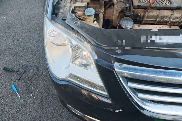 Used Volkswagen Bora 2011 1.6L Automatic Fashion Edition Right Front Headlight