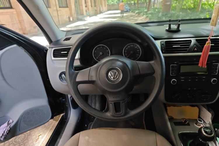 Used Volkswagen Bora 2011 1.6L Manual Fashion Edition Steering Wheel