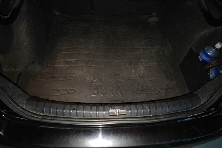 Used Volkswagen Bora 2011 1.6L Automatic Comfort Model Trunk