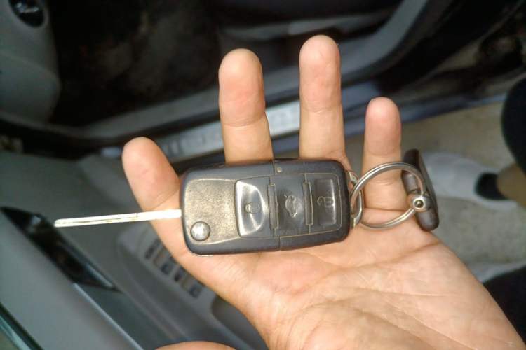 Used Volkswagen Bora 2011 1.6L Manual Comfort Version Vehicle Key