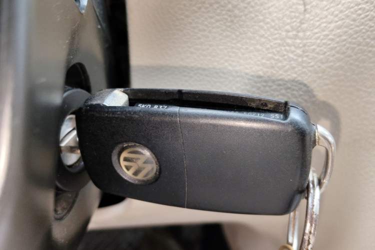 Used Volkswagen Bora 2011 1.6L Automatic Fashion Edition Vehicle Key