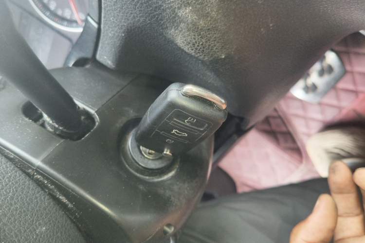 Used Volkswagen Bora 2011 1.4T Automatic Comfort Model Vehicle Key