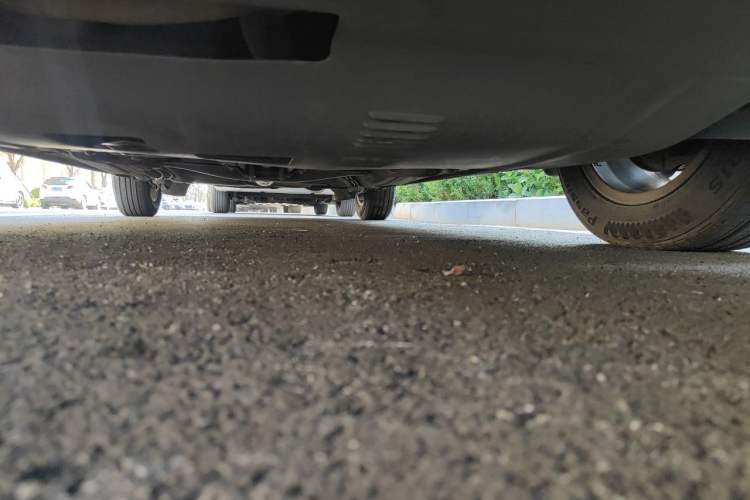 Used Volkswagen Bora 2011 1.6L Automatic Comfort Model Chassis Front