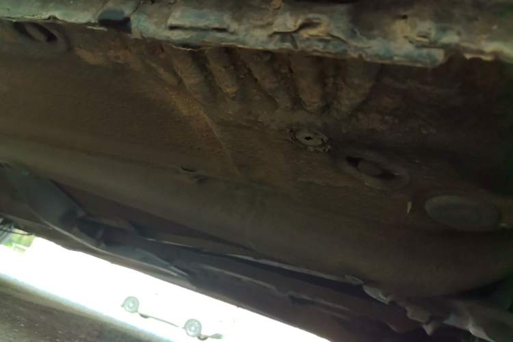 Used Volkswagen Bora 2011 1.6L Automatic Comfort Model Chassis Front Right